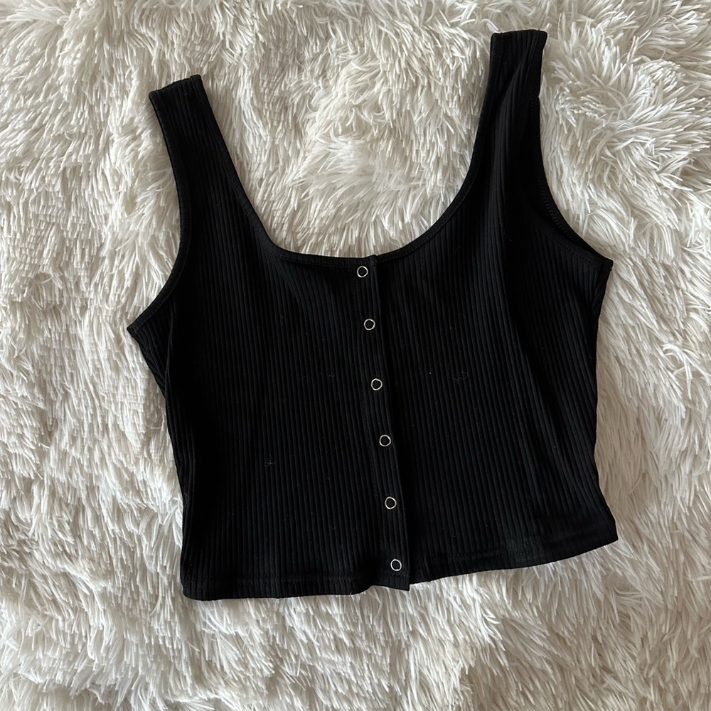 Black crop top